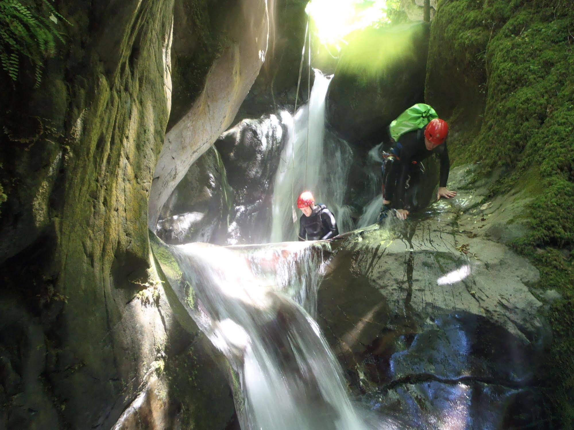 Pyrenees Emotions, Eco-Responsables, Nature, Sports Aventures Malvezie Exterior photo
